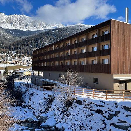 Jufa Hotel Savognin Zewnętrze zdjęcie