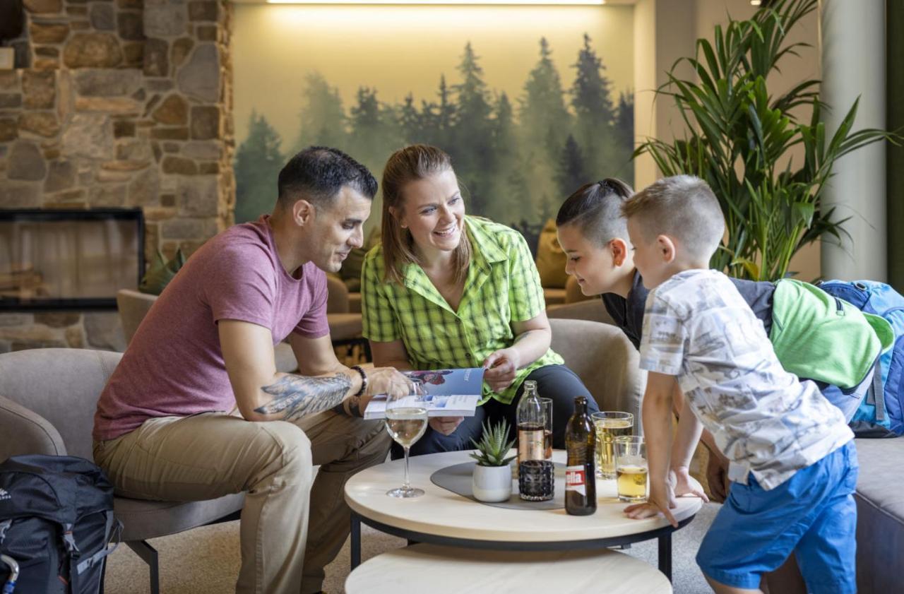 Jufa Hotel Savognin Zewnętrze zdjęcie